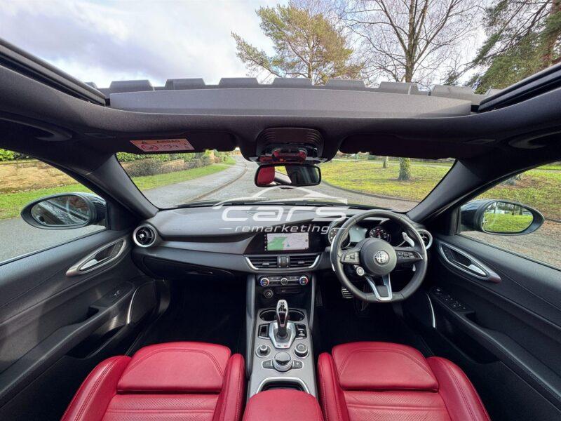 2022 Alfa Romeo Giulia 2.0T Veloce Auto