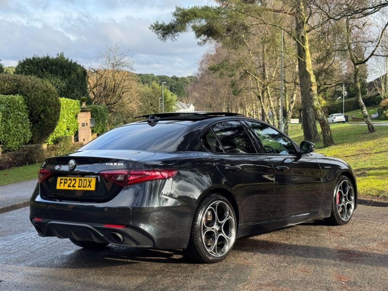 2022 Alfa Romeo Giulia 2.0T Veloce Auto